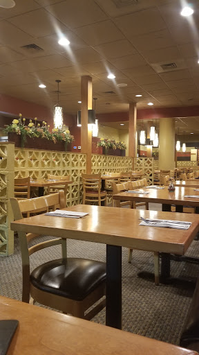 Shopping Mall «Rockside Corners Shopping Center», reviews and photos, 6901 Rockside Rd, Independence, OH 44131, USA