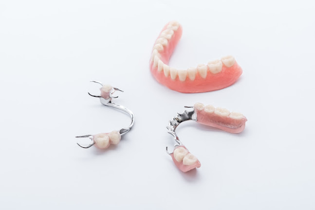 Friends Dental Practice - Accepting New Private Patients | Invisalign | Dental Implants | Facial Aesthetics | Hygienists | Denplan - Dentist