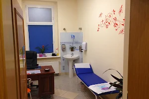 Family Doctor Clinic RW Medica image