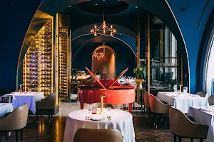 Cinque | Italian Restaurant in Dubai | FIVE Palm Jumeirah image