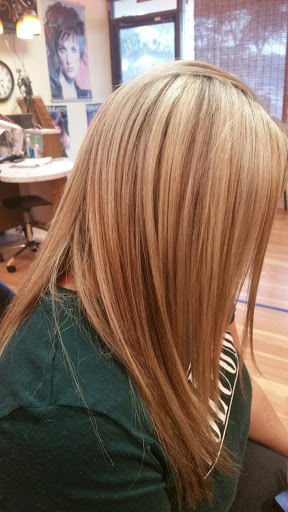 Beauty Salon «Cut N Curl Beauty Salon», reviews and photos, 6722 Hanley Rd, Tampa, FL 33634, USA