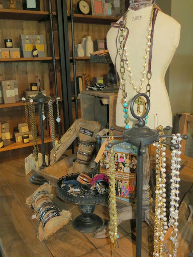 Furniture Store «Ellecor Design & Gifts», reviews and photos, 2144 E Republic Rd, Springfield, MO 65804, USA