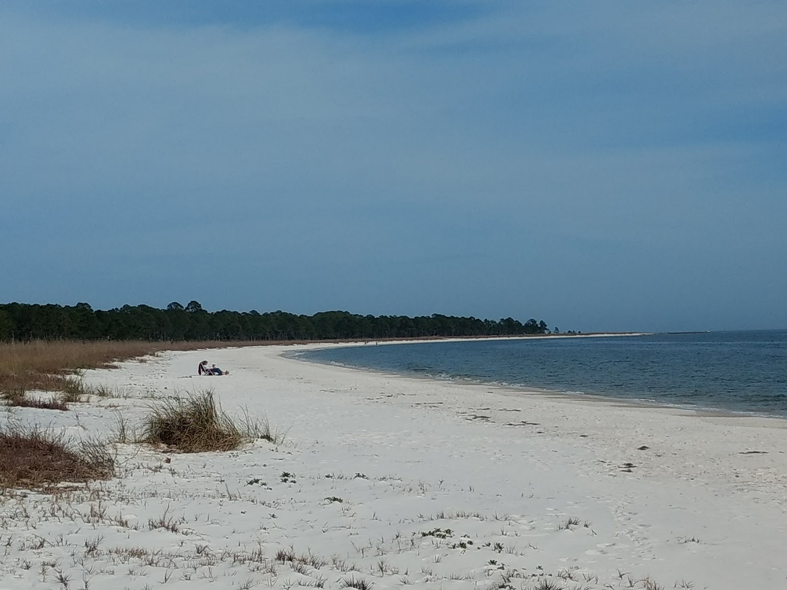 Valokuva Carrabelle Beachista. sisältäen pitkä suora