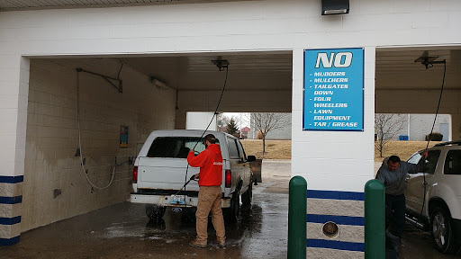 Car Wash «Hebron Soft Touch Carwash», reviews and photos, 2035 Northside Dr, Hebron, KY 41048, USA