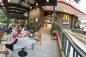 McDonald's Putrajaya DT image