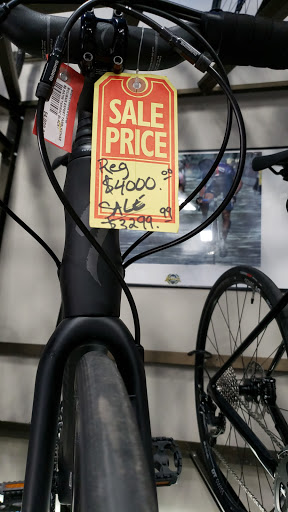 Bicycle Store «Bicycle Centres of Everett», reviews and photos, 4707 Evergreen Way, Everett, WA 98203, USA