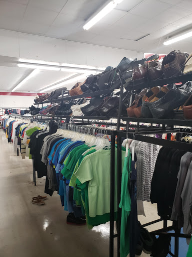 Thrift Store «Park Avenue Thrift», reviews and photos, 1021 Jesse Jewell Pkwy, Gainesville, GA 30501, USA