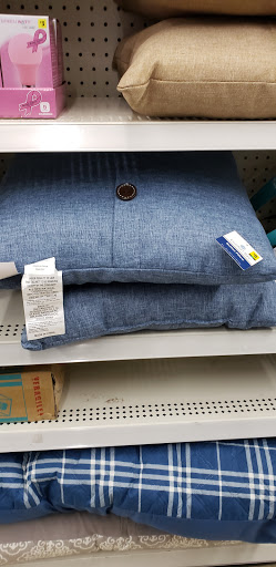 Home Goods Store «Dollar General», reviews and photos, 630 Wise Rd, Hanover Park, IL 60133, USA