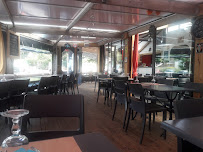 Atmosphère du Restaurant français Restaurant le vintage à Talmont-Saint-Hilaire - n°5