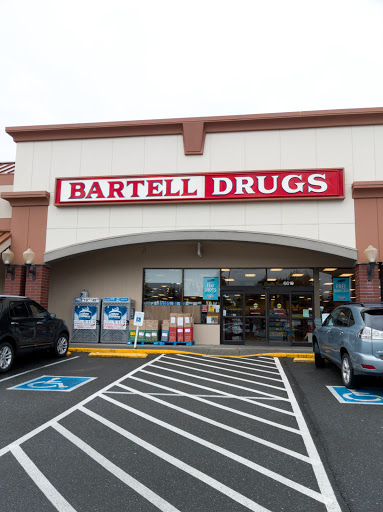 Drug Store «Bartell Drugs Bridle Trails», reviews and photos, 6619 132nd Ave NE, Kirkland, WA 98033, USA