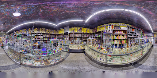 Vaporizer Store «Main Smoke Shop KC | Vape Shop», reviews and photos, 3429 Main St, Kansas City, MO 64111, USA