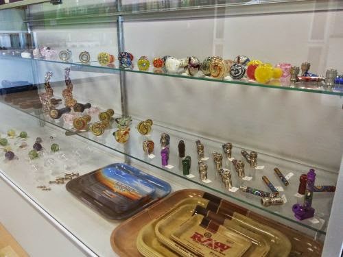 Tobacco Shop «Cirrus Smoke Shop», reviews and photos, 12951 Metro Pkwy #16, Fort Myers, FL 33966, USA