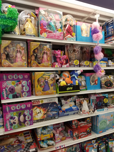 Discount Store «99 Cents Only Stores», reviews and photos, 260 E 10th St, Gilroy, CA 95020, USA