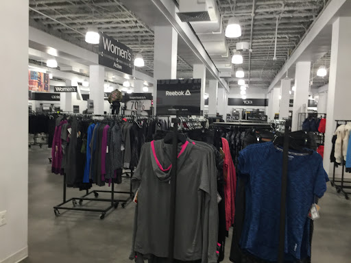 Department Store «Saks OFF 5TH», reviews and photos, 1675 Rockville Pike, Rockville, MD 20852, USA