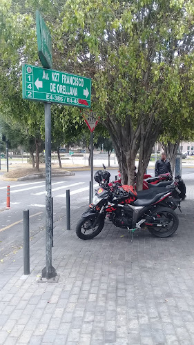 MOTO Y CICLE - Tienda de motocicletas