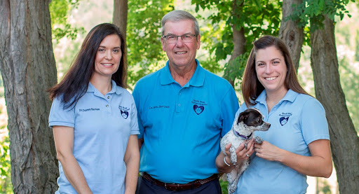 North River Animal Hospital veterinary clinic