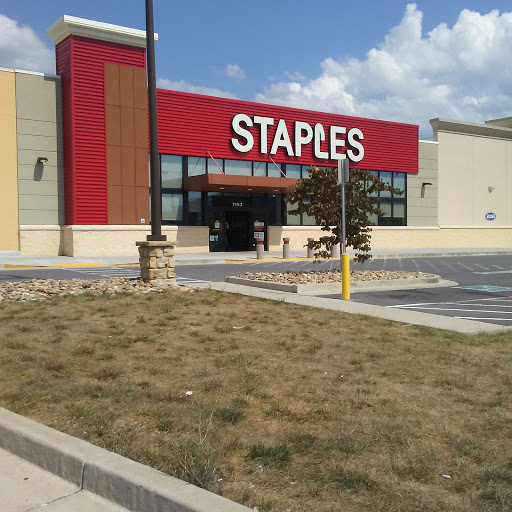 Office Supply Store «Staples», reviews and photos, 713 Winfield Dunn Pkwy, Sevierville, TN 37876, USA
