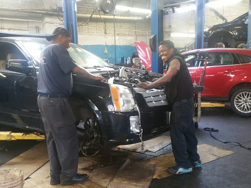 Transmission Shop «AAMCO Transmissions & Total Car Care», reviews and photos, 8129 Georgia Ave, Silver Spring, MD 20910, USA