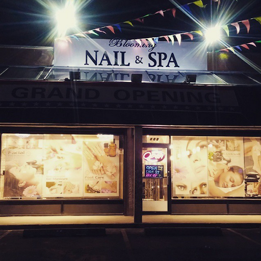 Nail Salon «Blooming Nails & Spa», reviews and photos, 105 Page Ave, Staten Island, NY 10309, USA