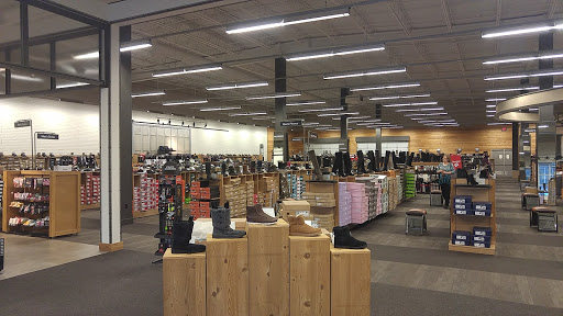 Shoe Store «DSW Designer Shoe Warehouse», reviews and photos, 113 Mill Plain Rd, Danbury, CT 06811, USA