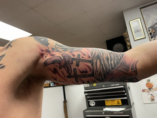 Explore great tattoo cover up ideas, creative tattoo ideas in Export, available at Patriotic pain tattoo