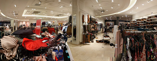 Clothing Store «Forever 21», reviews and photos, 14006 Riverside Dr # 35, Sherman Oaks, CA 91423, USA
