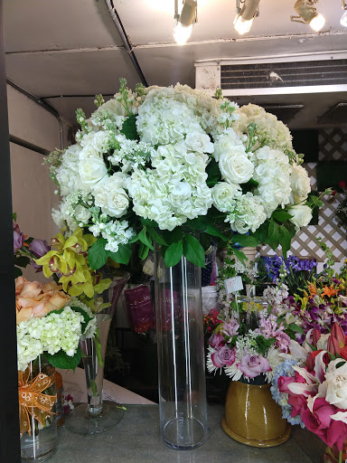 Florist «Tanglewood Flowers & Garden», reviews and photos, 5518 Dolores St, Houston, TX 77056, USA