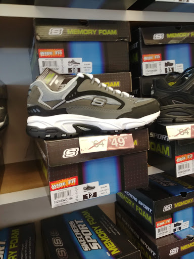 Shoe Store «Famous Footwear», reviews and photos, 292 W University Pkwy, Orem, UT 84058, USA