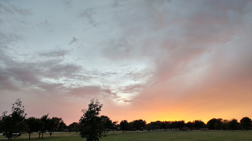 Park «Neighborhood Park - Frank Beverly Park», reviews and photos, 7112 Quarry Chase Trail, Plano, TX 75025, USA