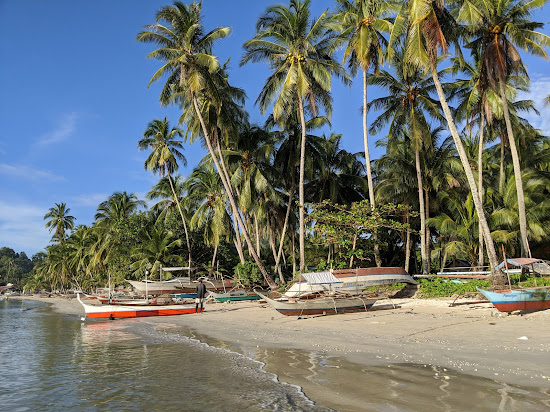 Penanindigan Beach