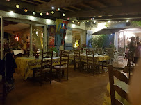 Atmosphère du Restaurant Auberge des Papes à Grillon - n°1