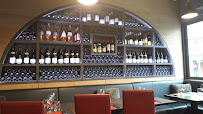 Atmosphère du Restaurant français La Table de Bretagne et Table de Savoie à Montigny-le-Bretonneux - n°10