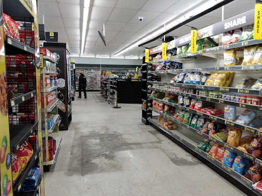 Home Goods Store «Dollar General», reviews and photos, 1522 W 9th St, Mt Carmel, IL 62863, USA