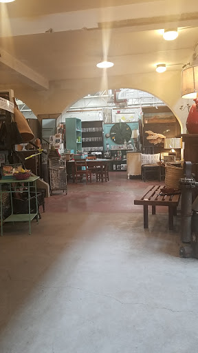 Architectural Salvage Store «Black Dog Salvage», reviews and photos, 902 13th St SW, Roanoke, VA 24016, USA