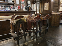 Atmosphère du Restaurant de grillades à l'américaine Old Wild West à La Valette-du-Var - n°10