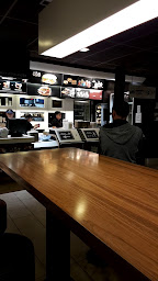 Photo n°32 de McDonald's à Mont-de-Marsan ()