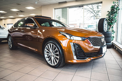 Cadillac Dealer «Motor Werks Cadillac of Barrington», reviews and photos, 206 N Cook St, Barrington, IL 60010, USA