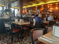 Atmosphère du Restaurant Le Drapeau à Paris - n°11