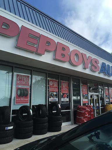 Auto Parts Store «Pep Boys Auto Parts & Service», reviews and photos, 6340 N Davis Hwy, Pensacola, FL 32504, USA