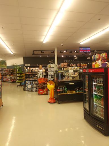 Grocery Store «Metropolis Big Johns Super Str», reviews and photos, 1200 E 5th St, Metropolis, IL 62960, USA