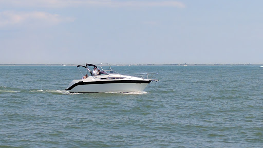 Park «Walter & Mary Burke Park», reviews and photos, 36300 Front St, New Baltimore, MI 48047, USA