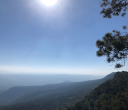 Mak Dook Cliff photo