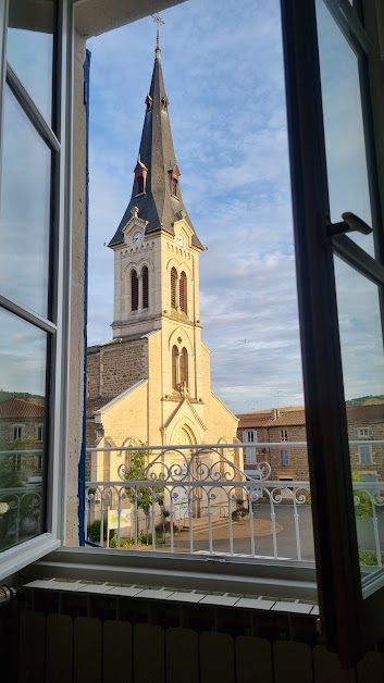 Les Volets Bleus à Le Perréon (Rhône 69)