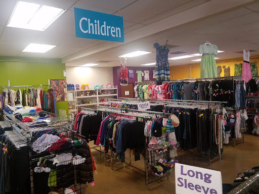 Thrift Store «Outreach Thriftique Store & Donation Center», reviews and photos, 2203 W Main St, Norman, OK 73069, USA