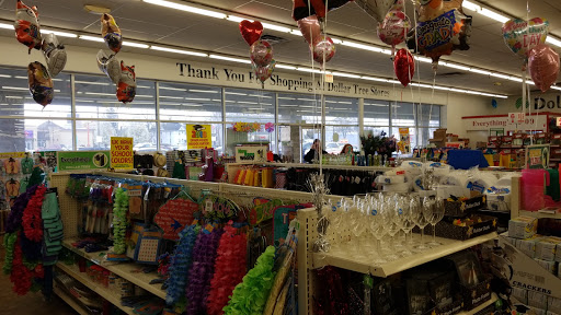 Dollar Store «Dollar Tree», reviews and photos, 201 Wooster Road North, Barberton, OH 44203, USA