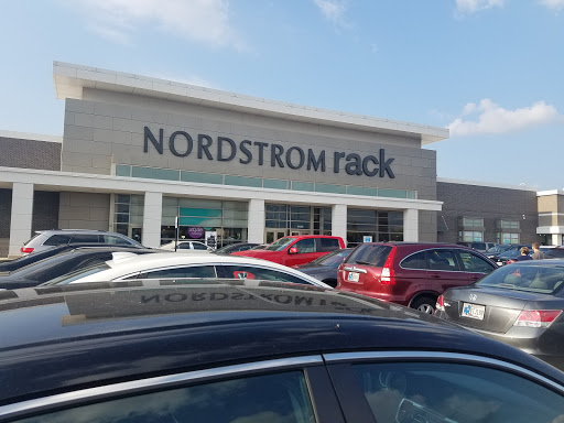 Department Store «Nordstrom Rack Rivers Edge Shopping Center», reviews and photos, 4036 E 82nd St, Indianapolis, IN 46250, USA