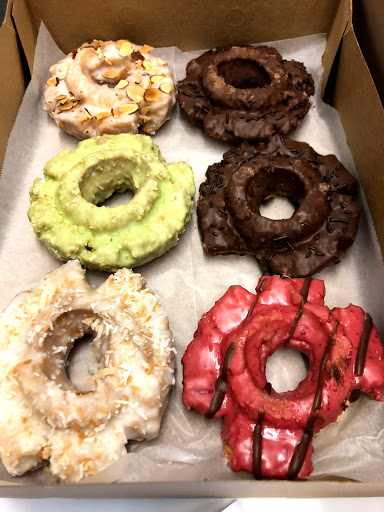 Donut Shop «Doughnut Vault», reviews and photos, 111 N Canal St, Chicago, IL 60606, USA