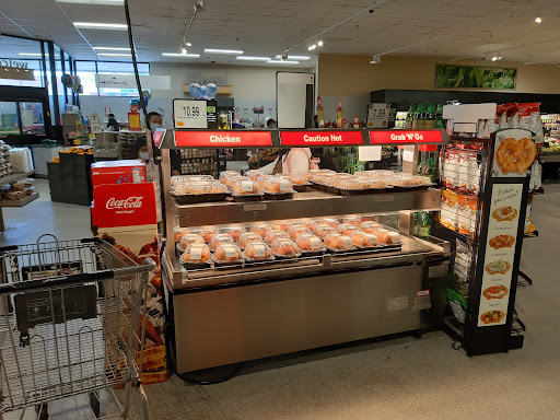 Grocery Store «Stop & Shop», reviews and photos, 213-15 26th Ave, Bayside, NY 11360, USA