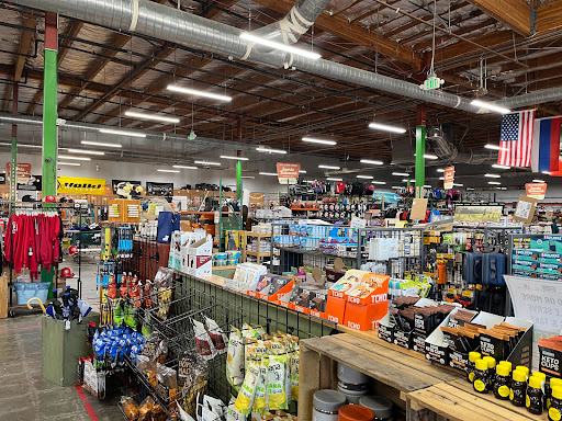 Sporting Goods Store «Sports Basement San Ramon», reviews and photos, 1041 Market Pl, San Ramon, CA 94583, USA