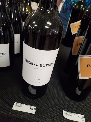 Wine Store «Yankee Spirits», reviews and photos, 207 Swansea Mall Dr, Swansea, MA 02777, USA